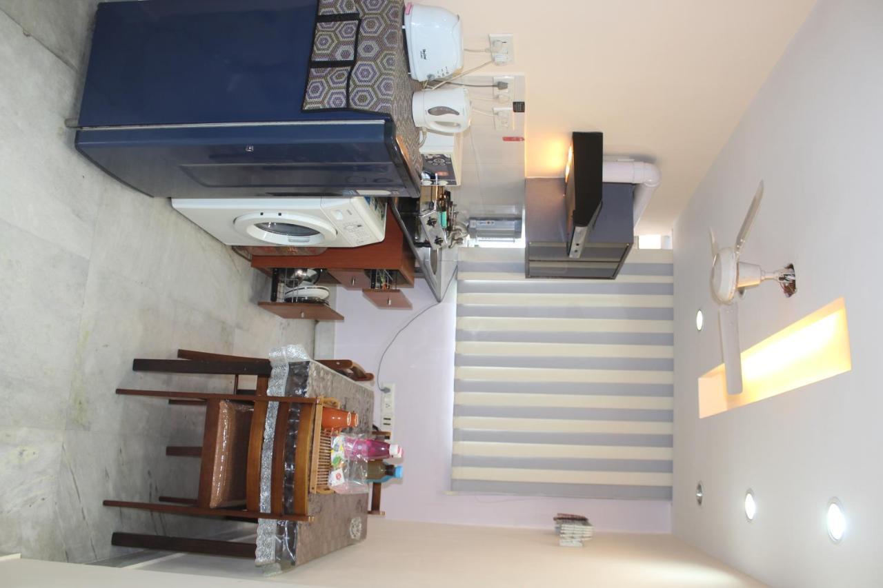 Service Apartments, Park Street, Calcutta Bagian luar foto