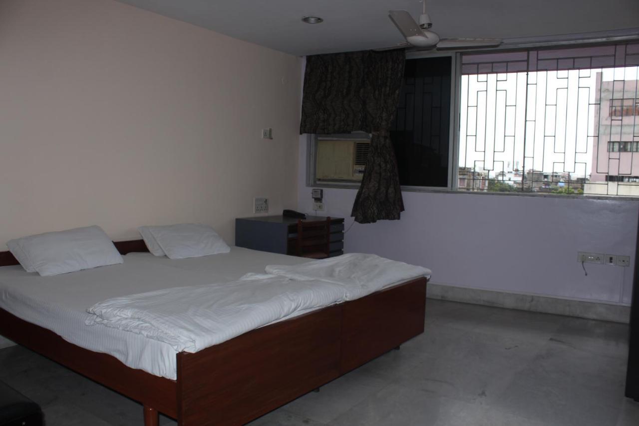 Service Apartments, Park Street, Calcutta Bagian luar foto