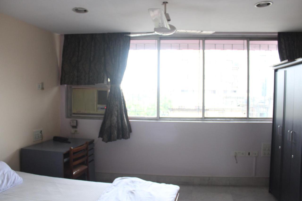 Service Apartments, Park Street, Calcutta Bagian luar foto